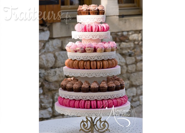 Pièce montée Macarons - Minis Cupcakes