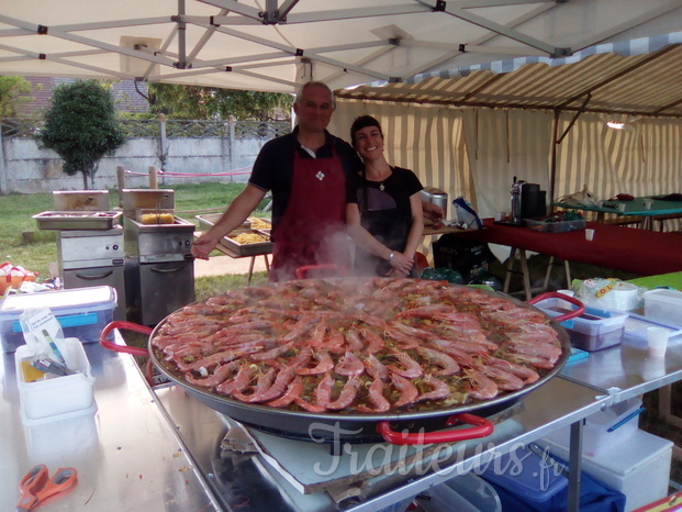 PAELLA POUR 100 PERSONNES FÊTE DE MONTAINVILLE