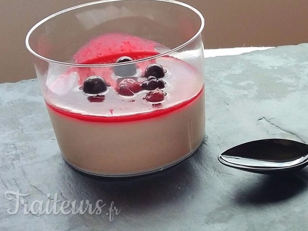 PANNACOTTA 2 COULIS ET FRUITS ROUGES