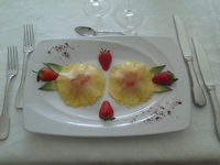 Carpaccio d'ananas au fraises