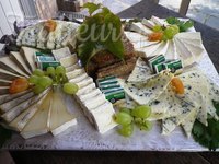 GRAND PLATEAU DE FROMAGES