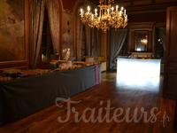 Buffet et bar