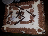 Gâteau d'anniversaire au praliné et Ferrero rocher