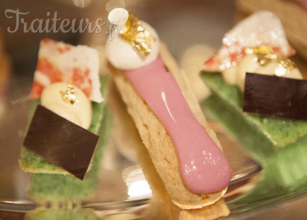 Mini éclair au fruits rouges et meringue