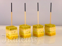 Mini club sandwich poulet curry, pommes Granny Smith