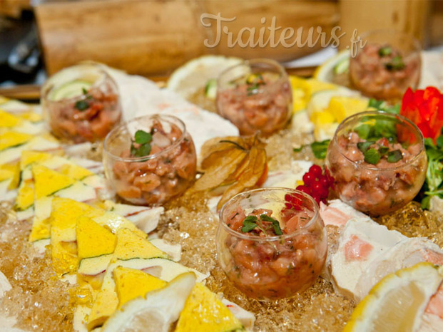 pyramide de rouget safrané et le tartare de saumon aux pépites de chorizo