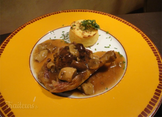 Cuisse de canard farcie aux cèpes