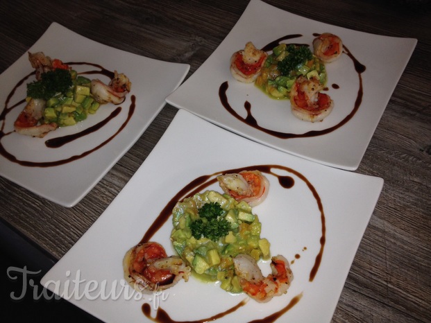 Tartare d'avocat et gambas