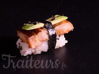 Sushi anguille avocat