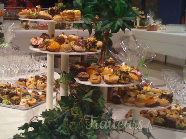 buffet desserts