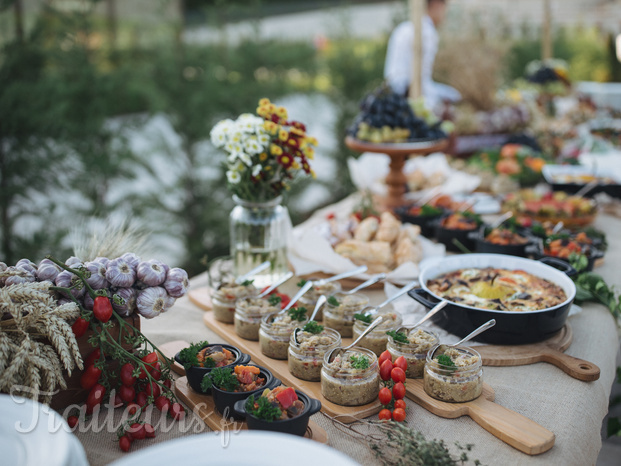 Buffet extérieur mariage 