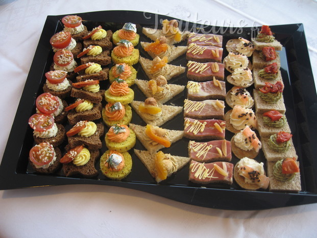 Plateau de canapés assortis