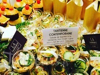 Un buffet de piéces de cocktail pour 70 personnes (réalisé sur place, le samedi 31 octobre 2015)