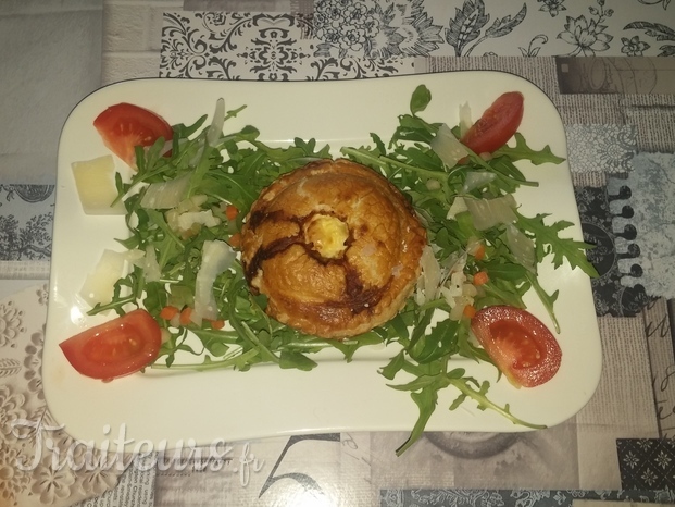 tourte maison sur salade