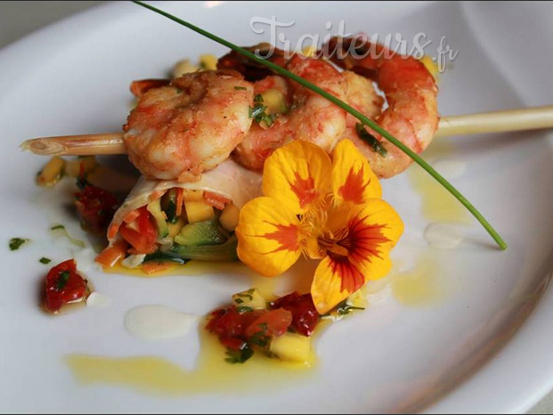 brochette de crevettes et légumes