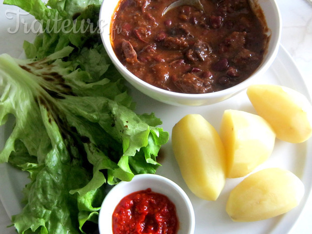 Chili con Carne : piment servi à part pour les papilles fragiles.