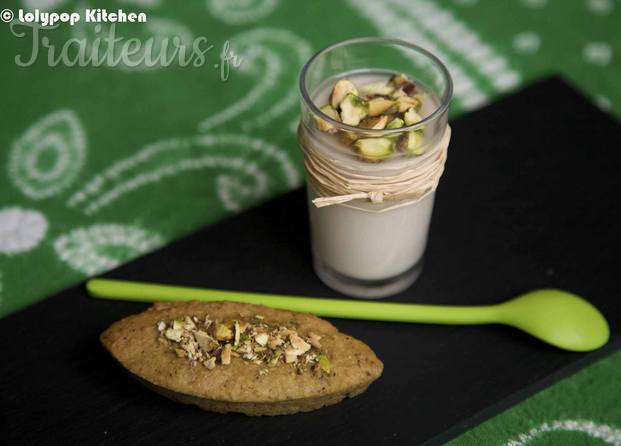 Financier à la pistache - crème à la fleur d'oranger (sans lactose)