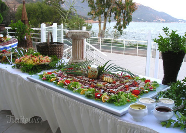 Buffet vue sur mer