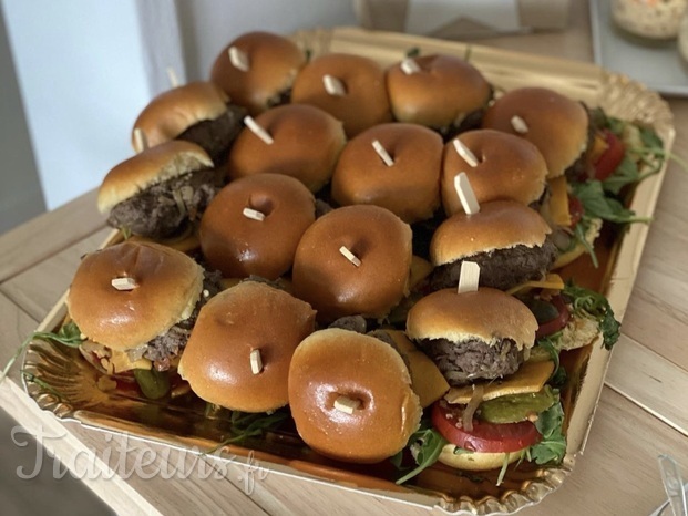 Mini burgers 